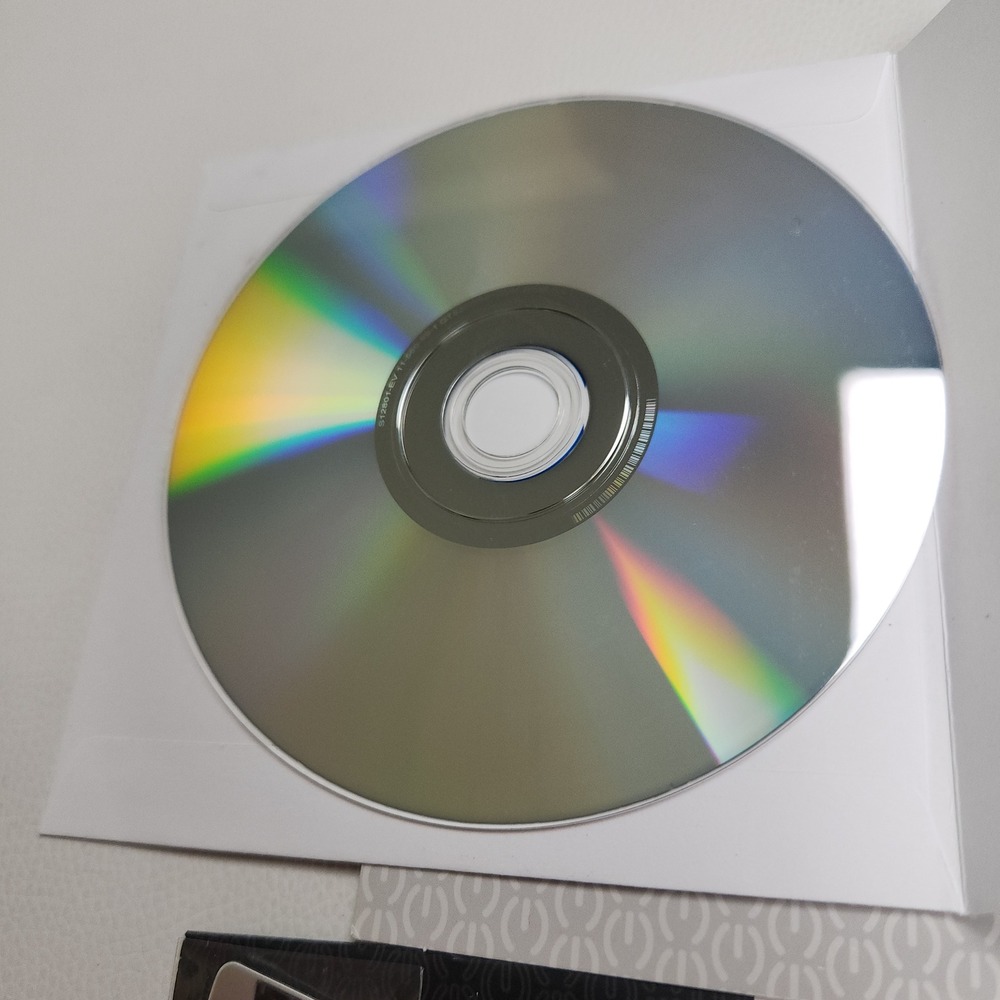 EVGA GeForce 500 Series Driver Installation Disc & User Guide Manual 11-560-99-1 - Picture 3 of 6
